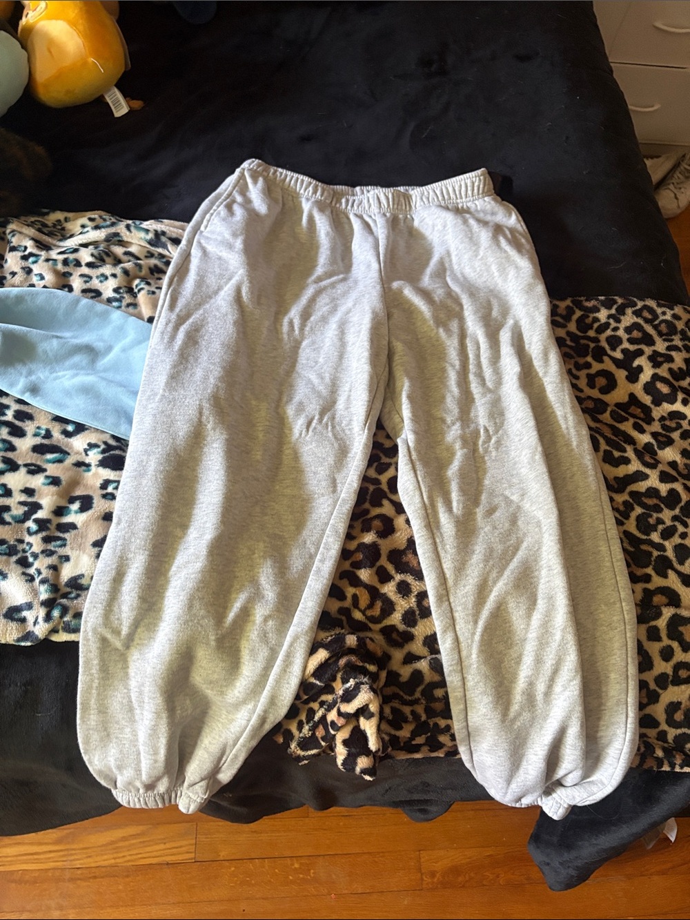 No Boundaries Light Gray Kids Sweatpants with Elastic Cuffs
